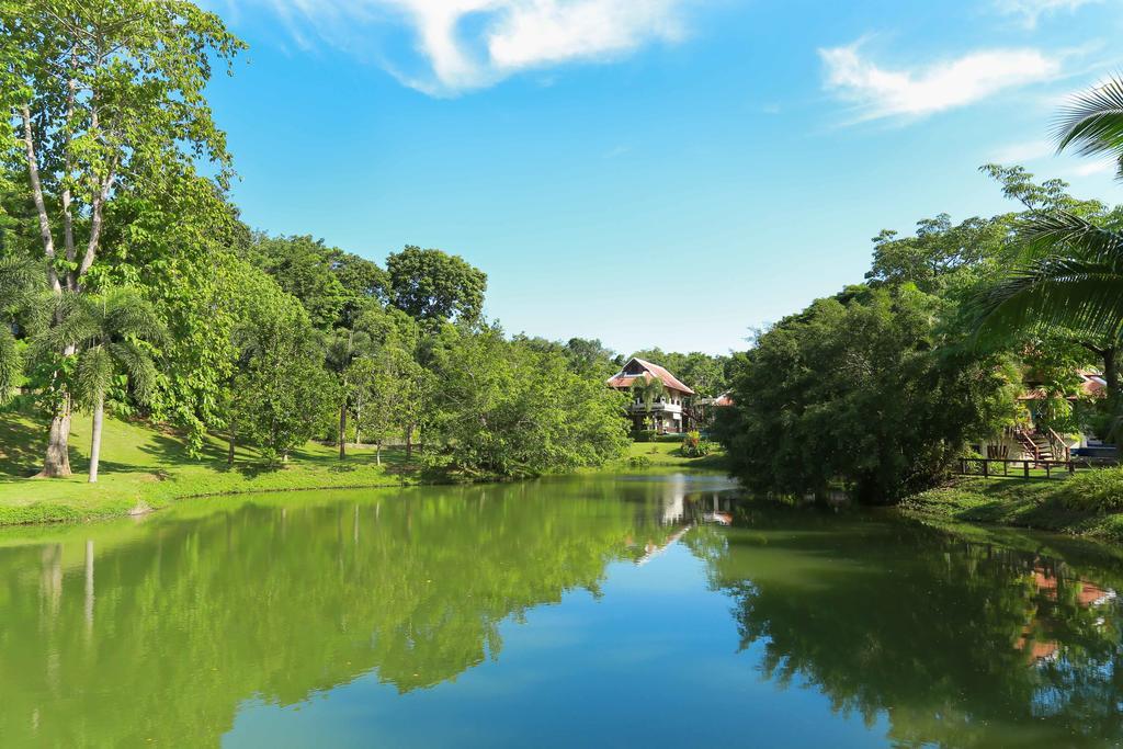 Nai Harn Baan-Bua Villas Екстер'єр фото
